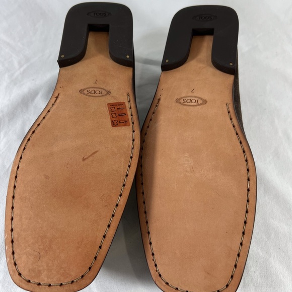 TOD'S Pellame Brown Suede Buckle Loafers Made in Italy Marked as 7-8.5US - Picture 11 of 12